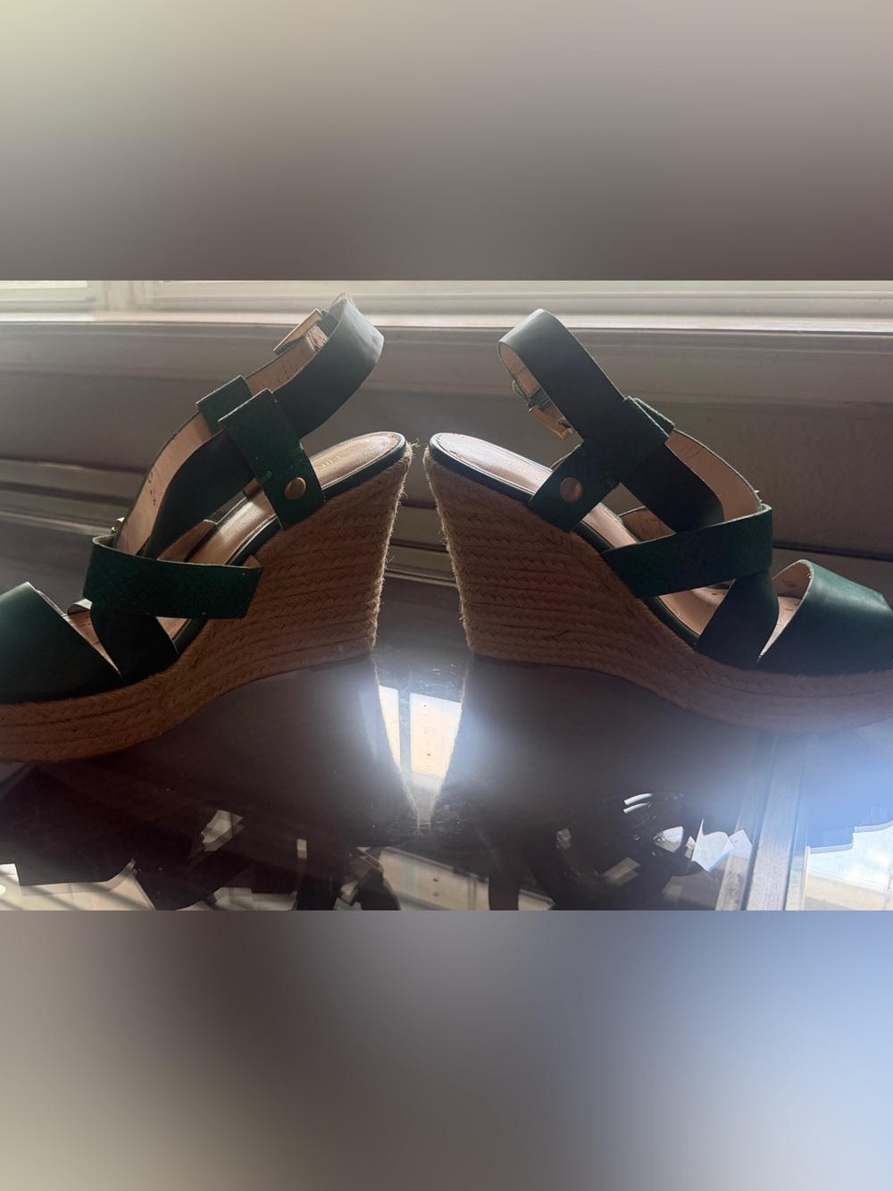 Nine West Emerald Green Leather Wedge Sandals with Gold Buckles - Picture 4 of 7